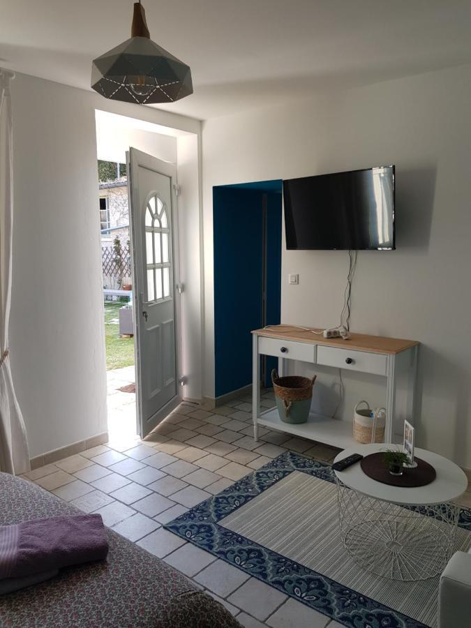 Ideal Pour Une Pause Saint-Georges-sur-Cher Exterior foto